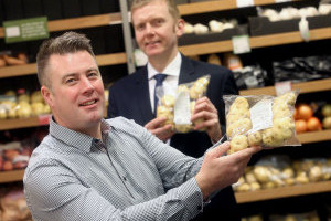 Glens of Antrim Potatoes and Marks & Spencer Ireland this week celebrated the arrival of a new batch of Irish Lumper potatoes