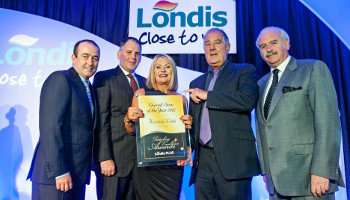 Stephen O'Riordan, chief executive, ADM Londis; Leo Jones, regional development manager, ADM Londis; Maura and Ray Keating of Keating's Londis Plus, Cobh, overall winners of Londis store of the year and Marty Whelan at the 2012 Londis Retailing Excellence Awards in the Malton Hotel, Killarney