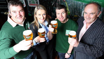 The new Heineken Star Saturday ambassadors - Manchester United legend and Champions League winner Denis Irwin and Heineken Cup winning Munster champion Anthony ‘Axel’ Foley  officially launch Heineken Star Saturday