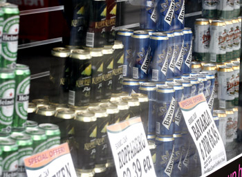 Cheap alcohol is being used by the multiples as a loss leader and is seriously affecting the independent off-trade in Ireland, according to NOffLA