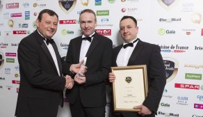 Peter Jackson of Aryzta Food Solutions presents The Gold National Award for Stores 4,000 to 8,000 sq ft to Tom Duggan and Daniel Kuczynko of Chawke’s Centra, in Castletroy, Co. Limerick