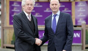 Pat Keogh, CEO, Leopardstown Racecourse and John Rooney, managing director, Flogas Ireland, at the sponsorship announcement