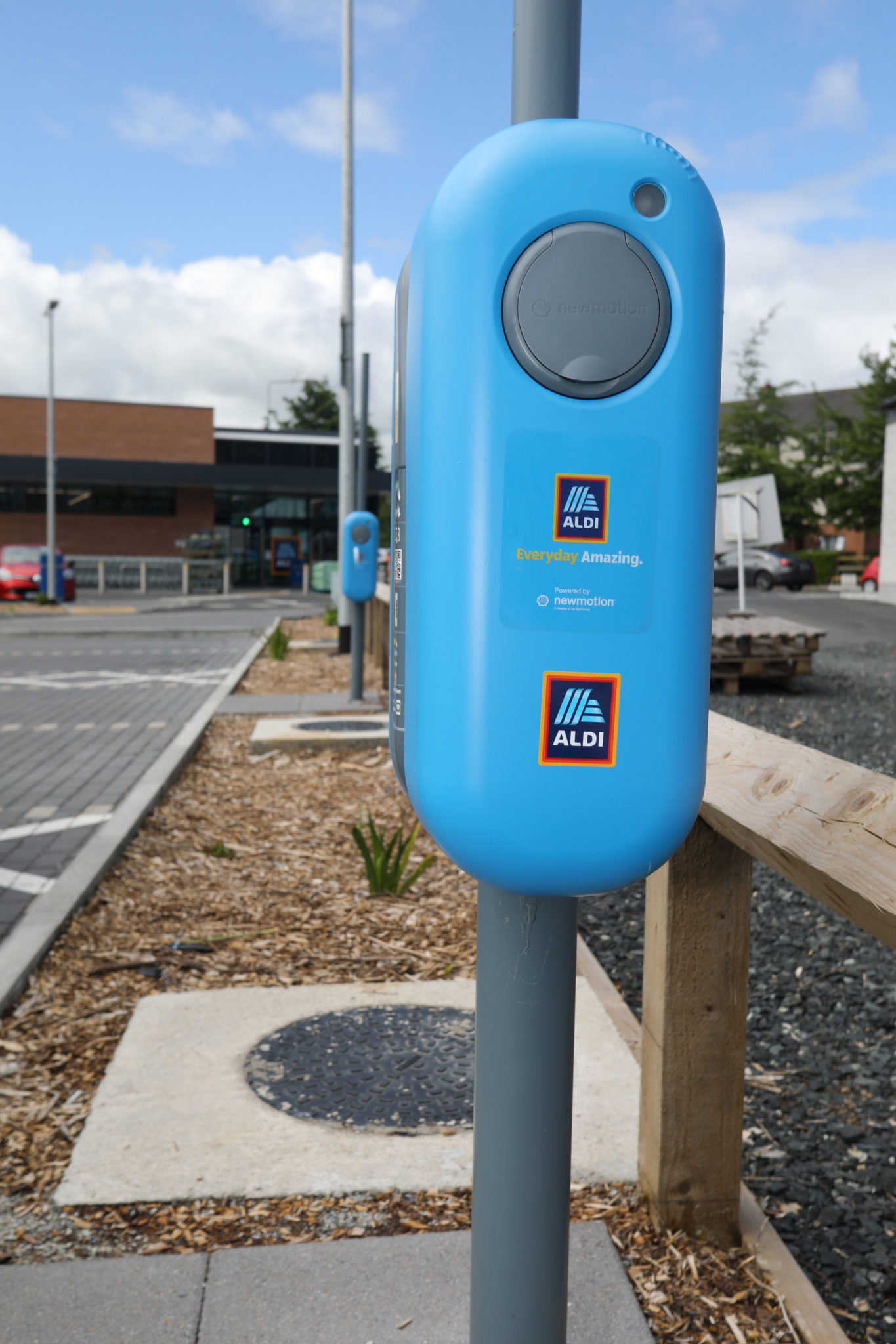 ALDI Double Elec Veh Charge points (2) Shelflife Magazine